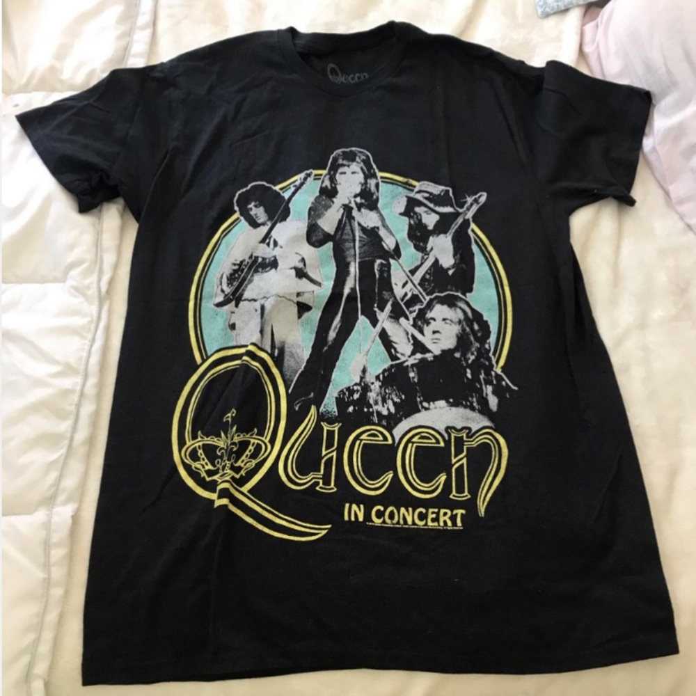 Queen band shirt